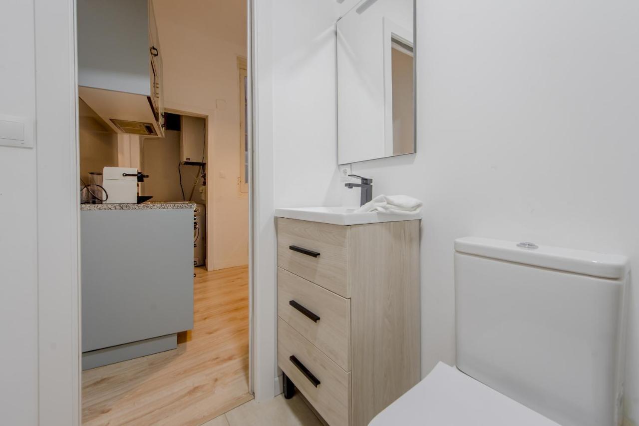 Premium Apt Para 9P En C/Olmo - Centro De Madrid Eksteriør bilde
