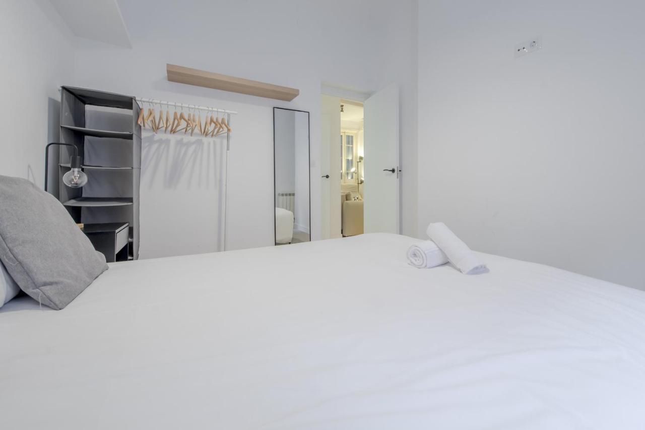 Premium Apt Para 9P En C/Olmo - Centro De Madrid Eksteriør bilde